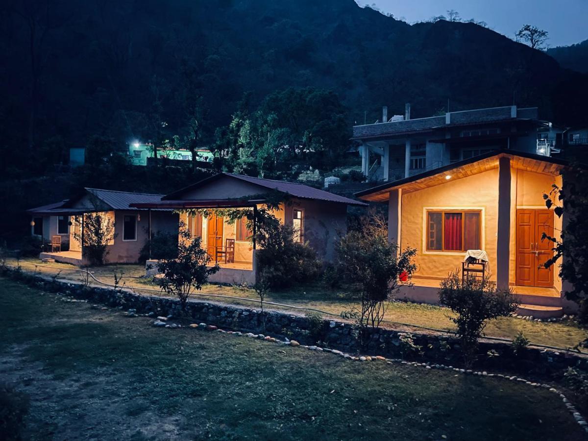 Shiv Shakti Yogpeeth Cottages Рішикеш Екстер'єр фото