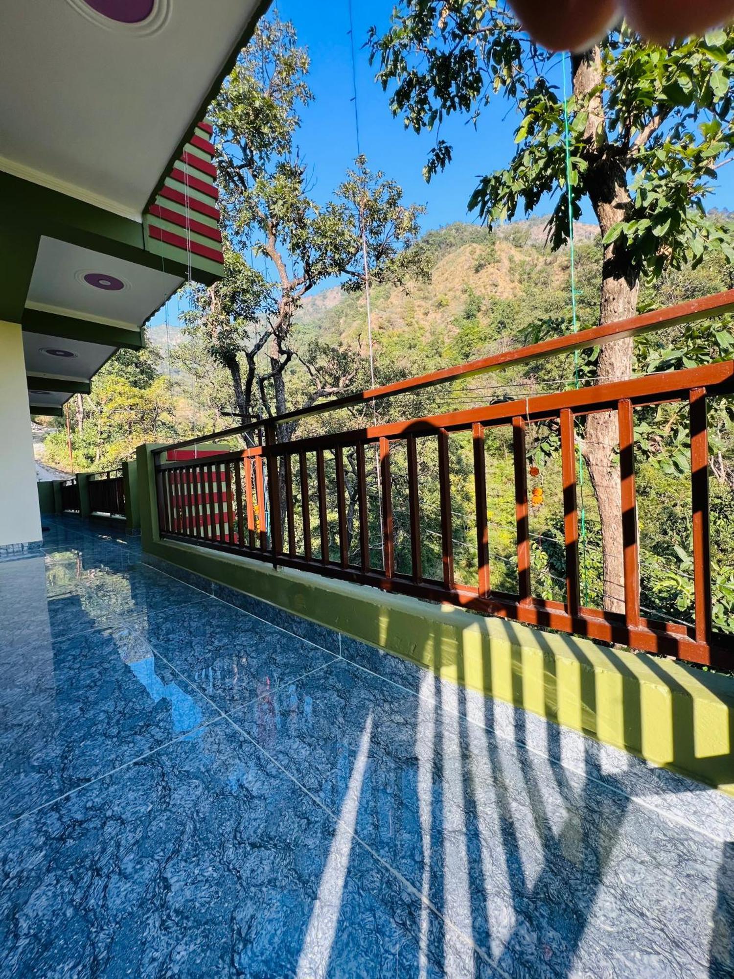 Shiv Shakti Yogpeeth Cottages Рішикеш Екстер'єр фото