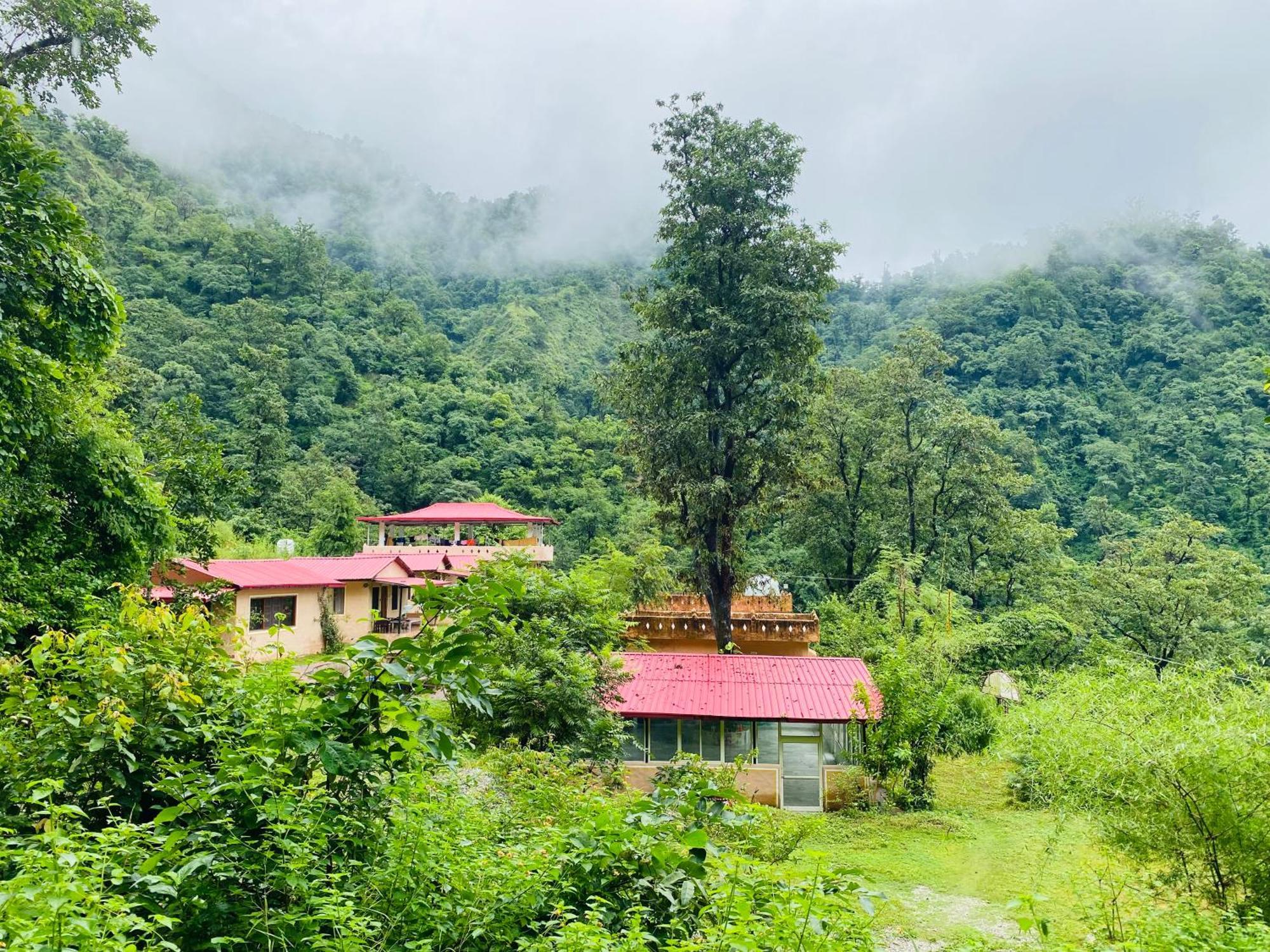 Shiv Shakti Yogpeeth Cottages Рішикеш Екстер'єр фото