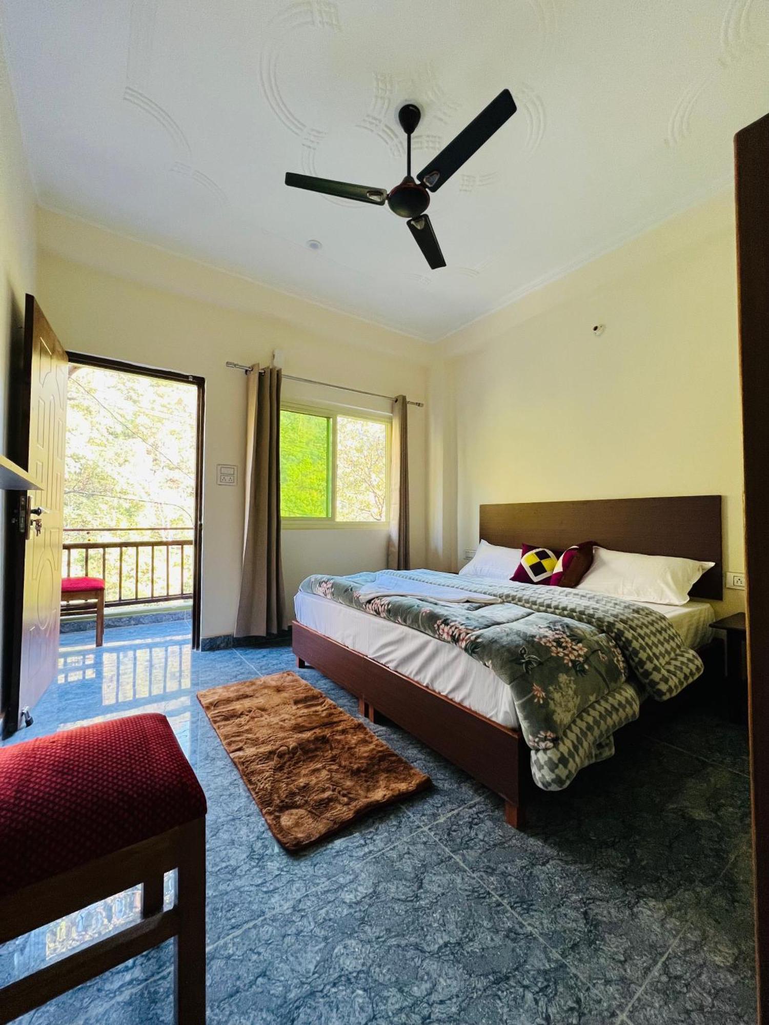 Shiv Shakti Yogpeeth Cottages Рішикеш Екстер'єр фото