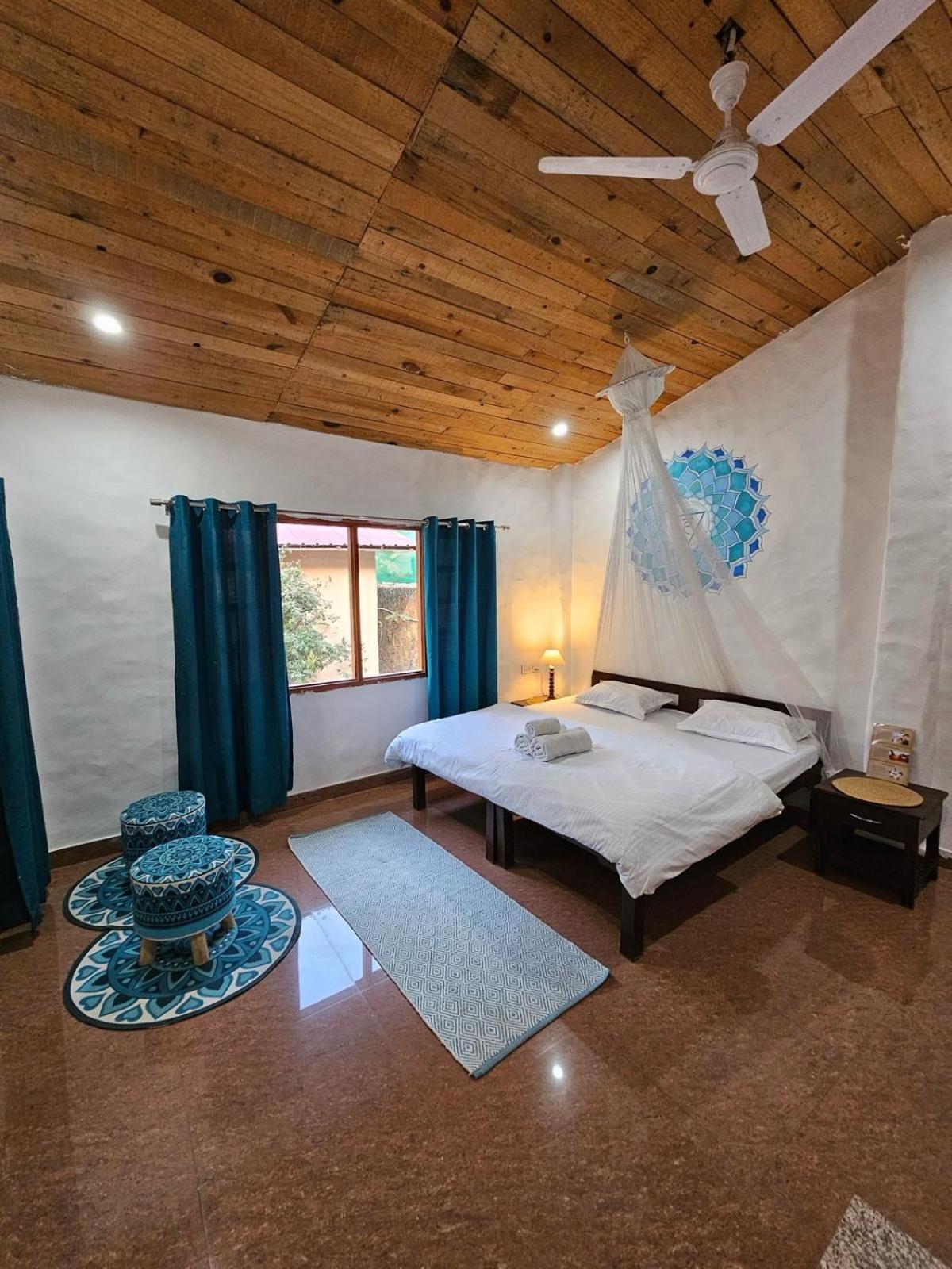 Shiv Shakti Yogpeeth Cottages Рішикеш Екстер'єр фото