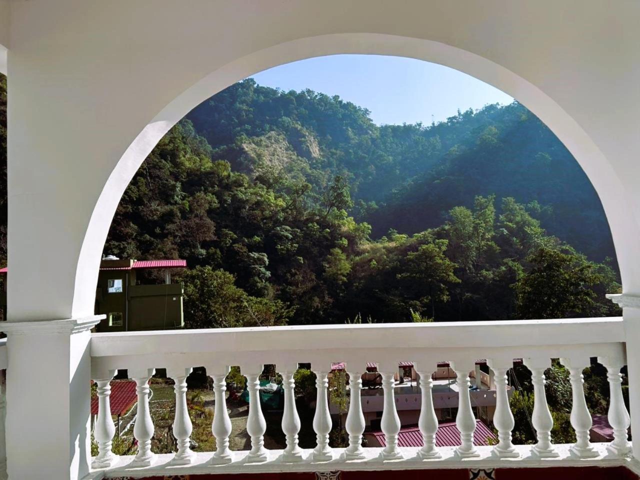 Shiv Shakti Yogpeeth Cottages Рішикеш Екстер'єр фото